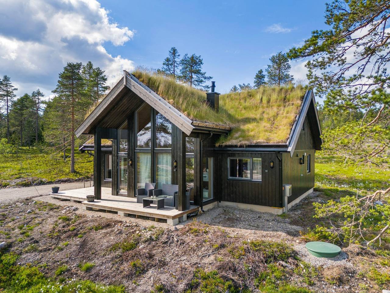 Ferienhaus für 8 Personen mit Terrasse in Løten