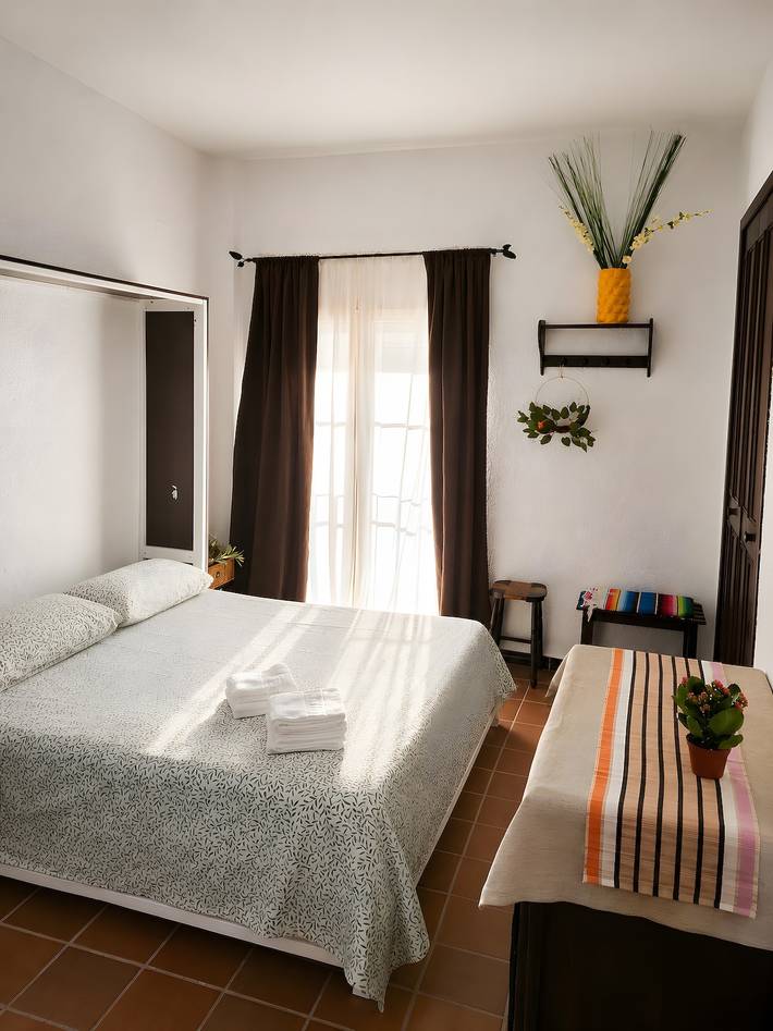 Acogedor estudio junto a la Ermita con balcón en El Rocío in El Rocío, Almonte