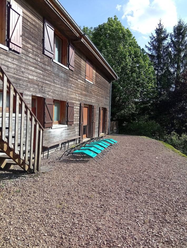 Gîte « L'envers De La Hutte » : Vue Montagne, Terrasse Privée et Wi-Fi in Bussang, Parc naturel régional des Ballons des Vosges