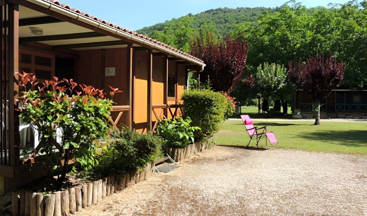 Chalets en bois au cœur du Périgord noir in Saint-Cybranet, Périgord Noir