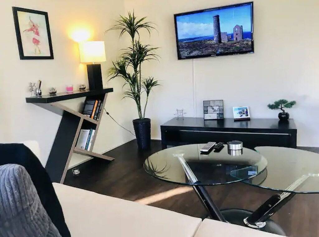 Ganze Wohnung, Perfectly Located Apt — Just Steps from the Beach in Hermosa Beach, Los Angeles County