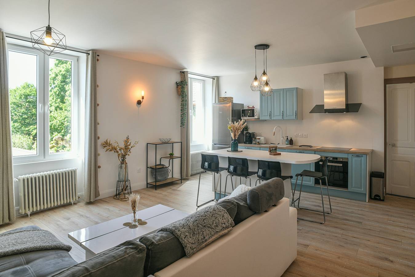 Appartement entier, Gîte La Dune avec jardin et jacuzzi privatisable in Le Pin (Isère), Lac de Paladru