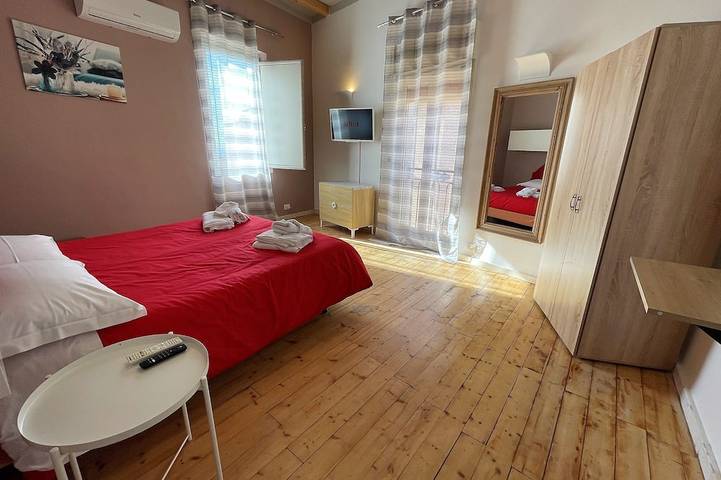 Entire apartment, Akragas Home - In the center Via Atenea and city view in Agrigento, Agrigento Province