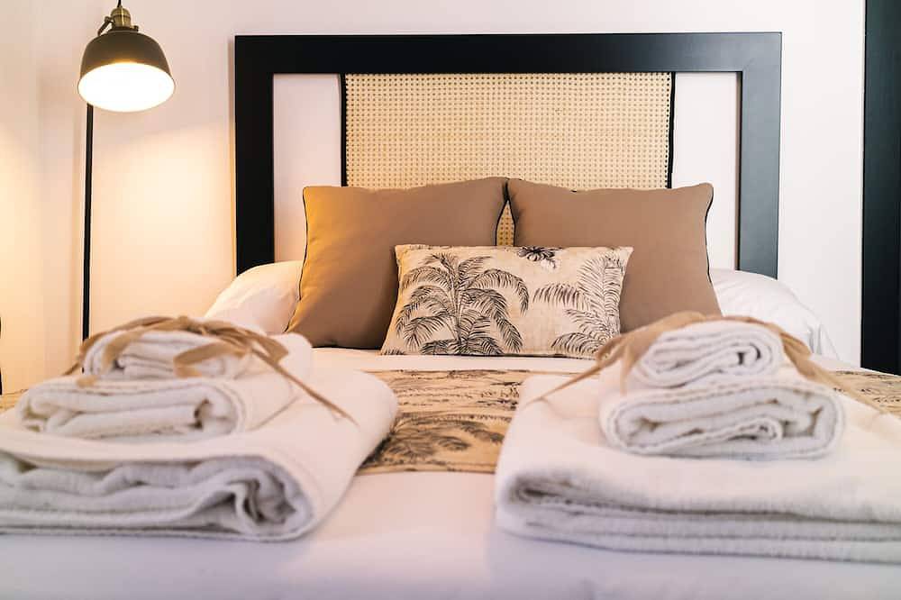 Entire apartment, Apartment + exclusive 30 meters from the beach 1B in Playa de El Zapillo (Almería), Almería