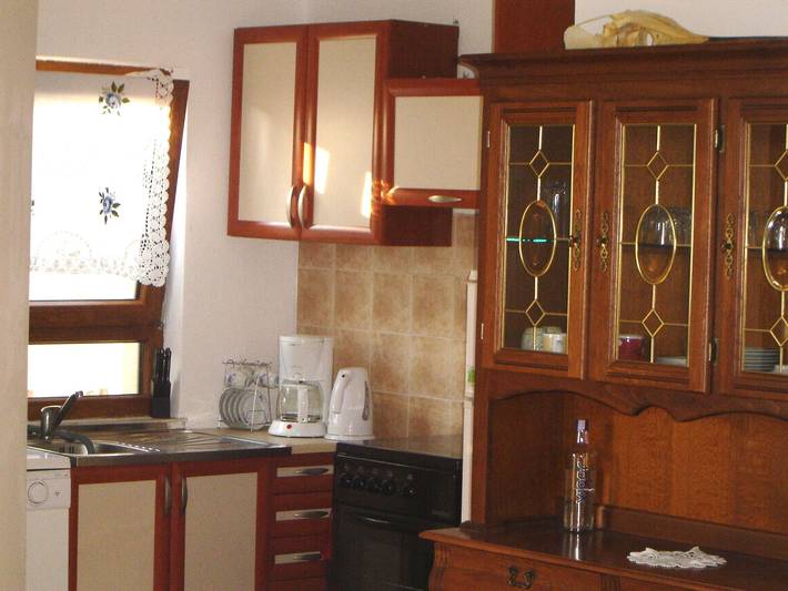 Ferienhaus für 8 Personen, mit Terrasse und Balkon/Terrasse sowie Pool in Sisan - 3