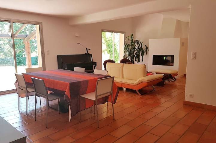 Location de vacances pour 6 personnes, avec jardin à Venelles - 4