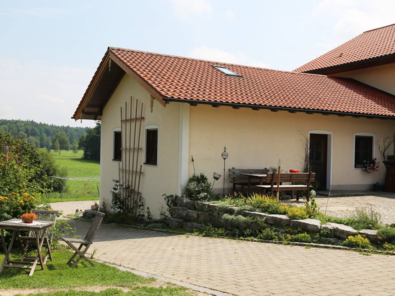 Joklmohof Urlaub auf dem Bauernhof - Ferienwohnung Liesl bis 5 Personen, Terrasse, 75 qm und Galerie 30 qm in Waging am See, Rupertiwinkel