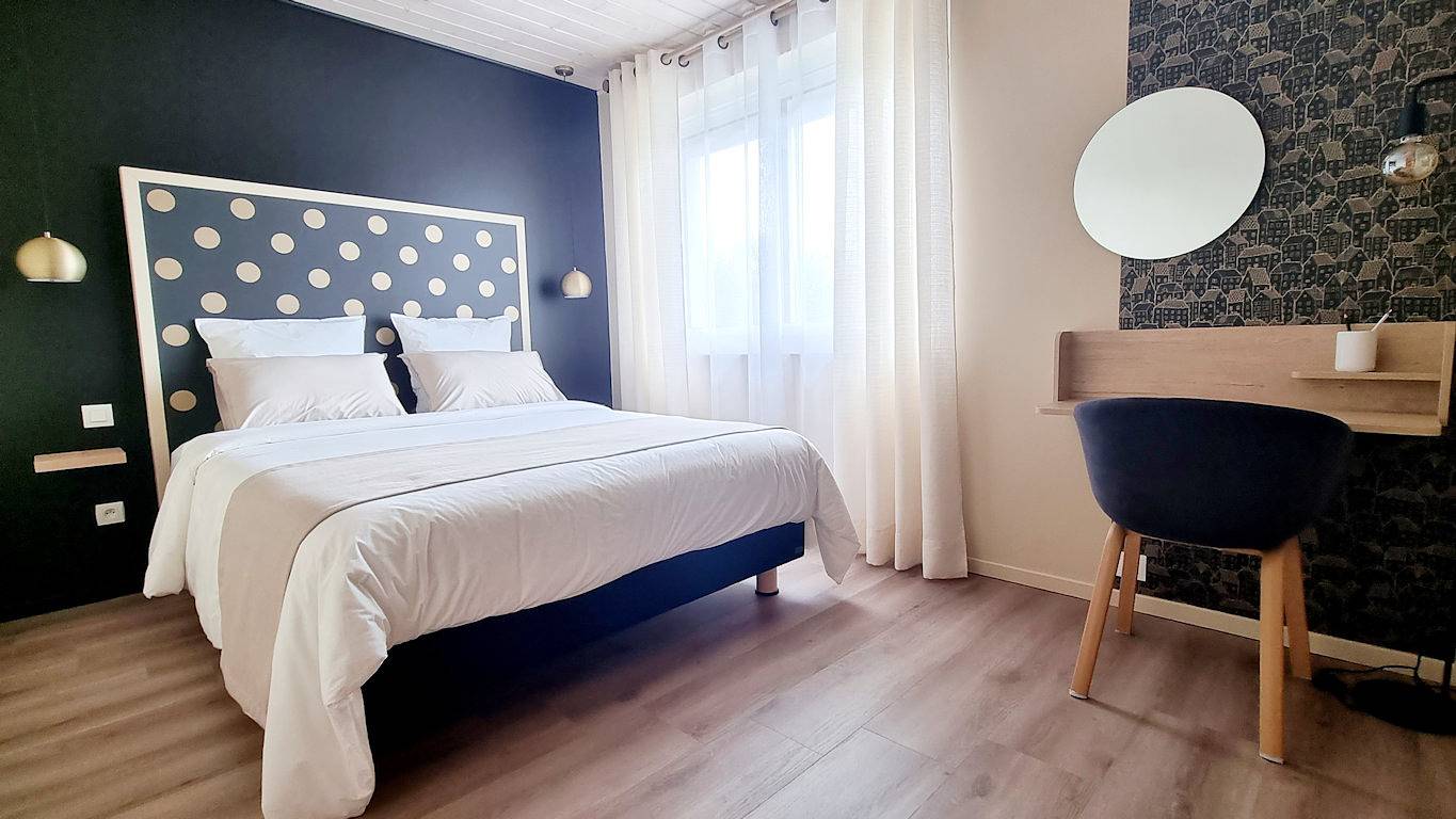 Chambre d'hôtes Les Moineaux de Crussol attenant à Valence, Drôme - Chambre in Guilherand-Granges, Région de Tournon-sur-Rhône