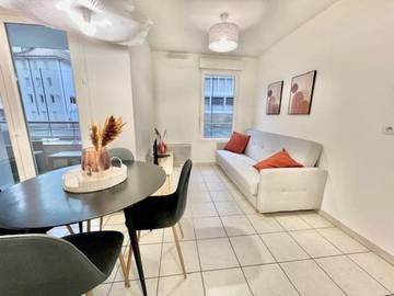 Gîte pour 2 personnes, avec terrasse, animaux acceptés à Bonneville