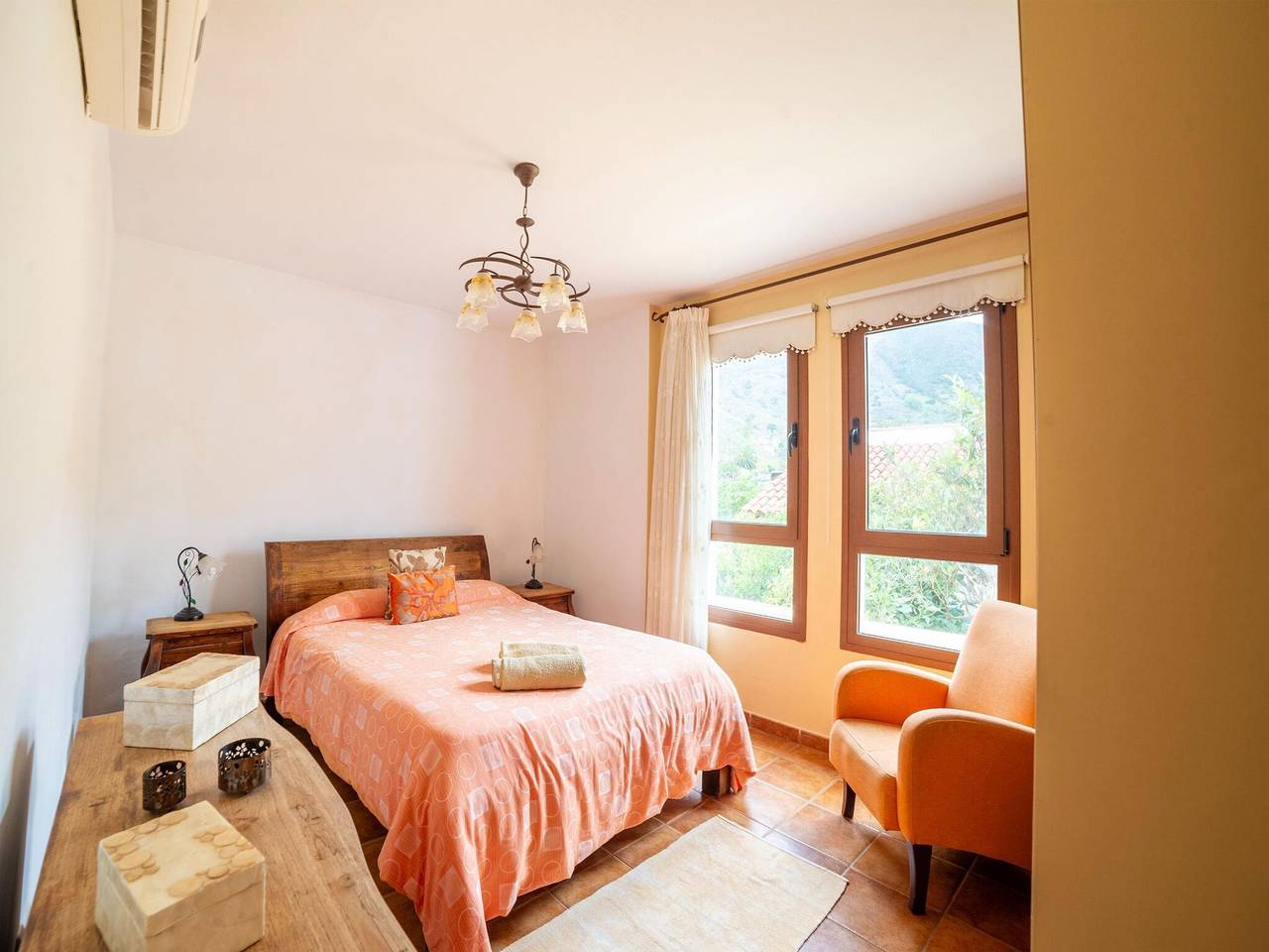 Villa in Tenerife with Pool and Sea Views in Las Huertas (Canary Islands), Buenavista del Norte