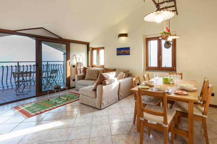 Appartamento vacanze per 3 persone, con vista lago e terrazza - 1