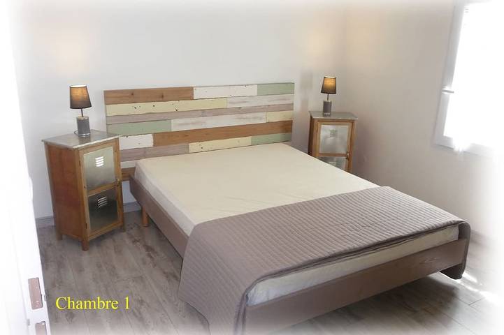 Location de vacances pour 4 personnes, avec piscine ainsi que jardin et terrasse à Vic-la-Gardiole - 2