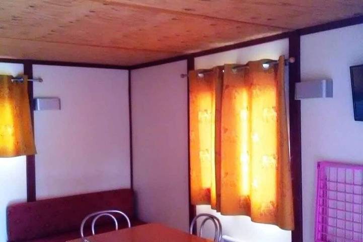 Chalet de la Frégière Palace Carrière in Clairvaux-d'Aveyron, Aveyron