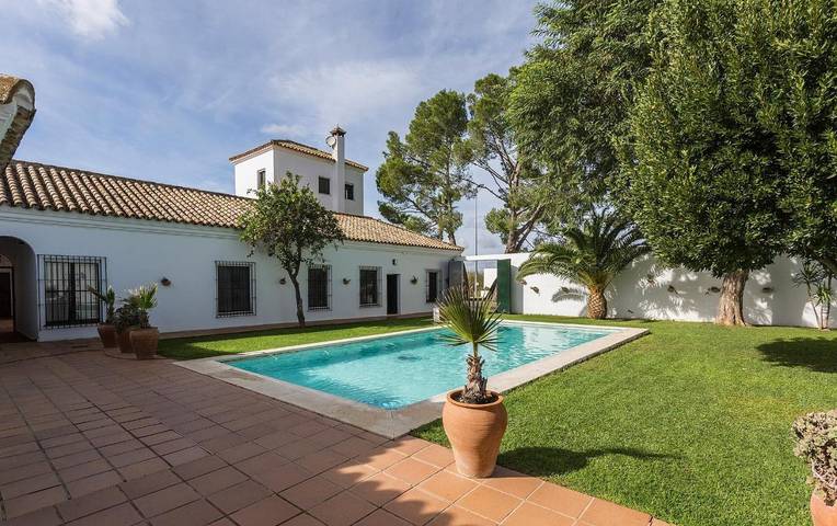 Maison de vacances pour 26 personnes, avec jardin ainsi que vue et piscine - 1