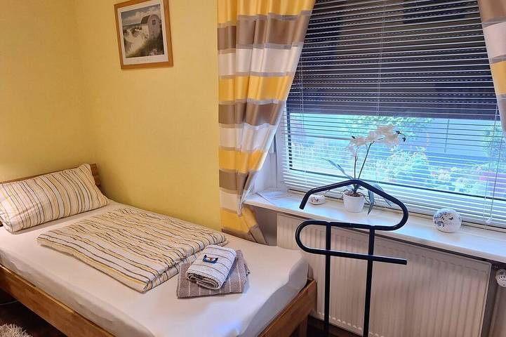 Ferienwohnung für 2 Personen, mit Balkon/Terrasse und Terrasse sowie Garten in Wiemersdorf - 3