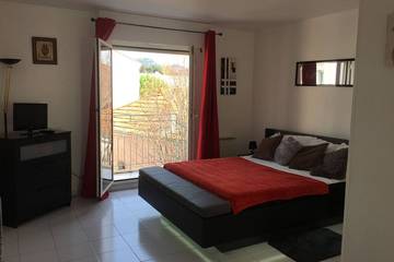 Gîte pour 2 personnes, avec balcon dans Port de Sanary sur Mer