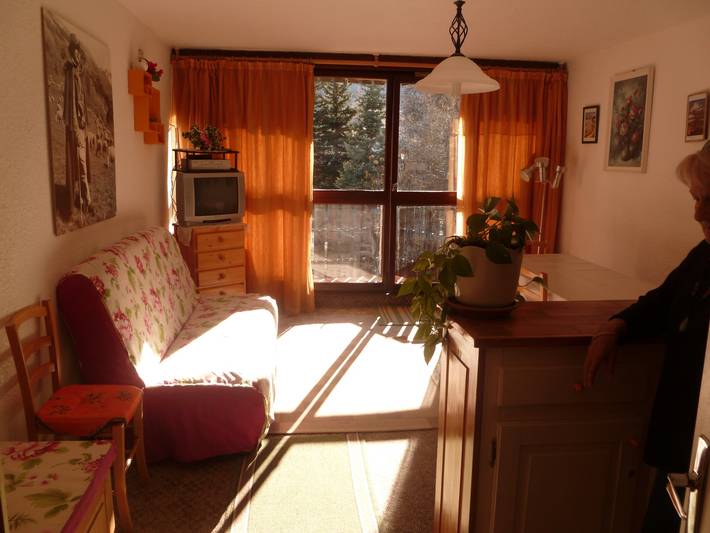Charmante Wohnung in Enchastrayes 38 m² mit Bergblick in Le Sauze, Enchastrayes