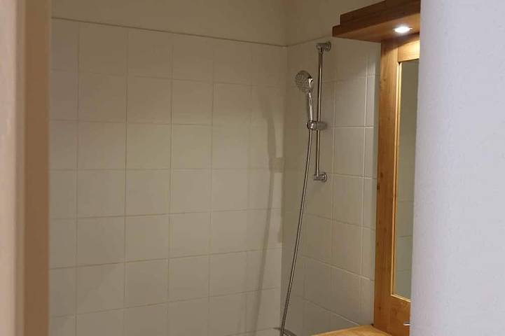 Gîte pour 6 personnes, avec terrasse et piscine à Arvieux - 4