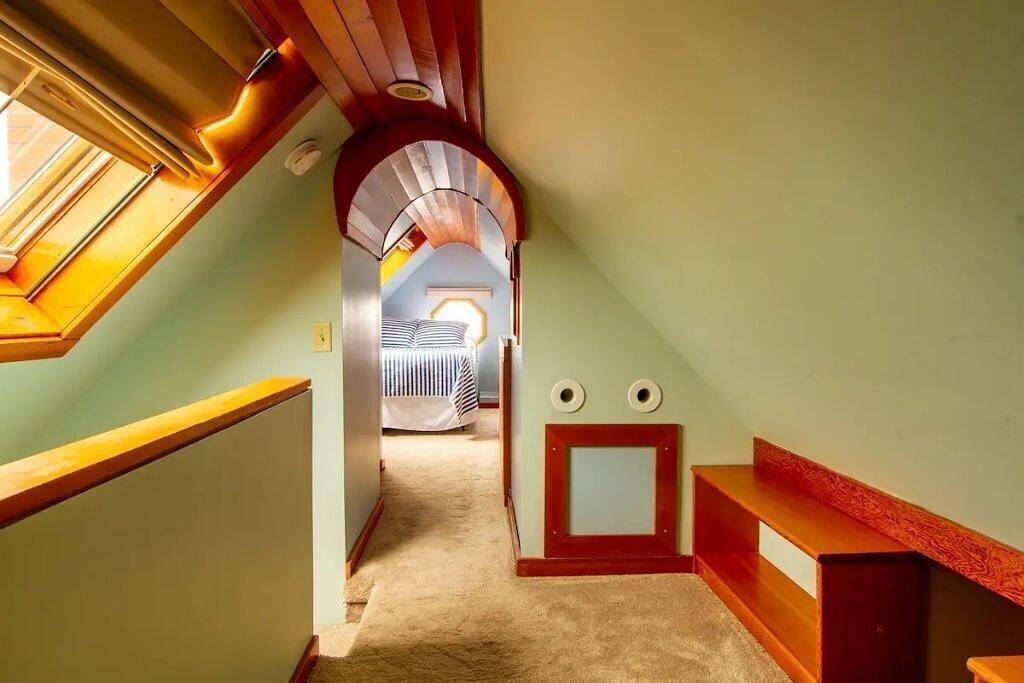 Ganze Wohnung, Nautically themed apartment with Ocean View in Bristol (RI), Bristol County