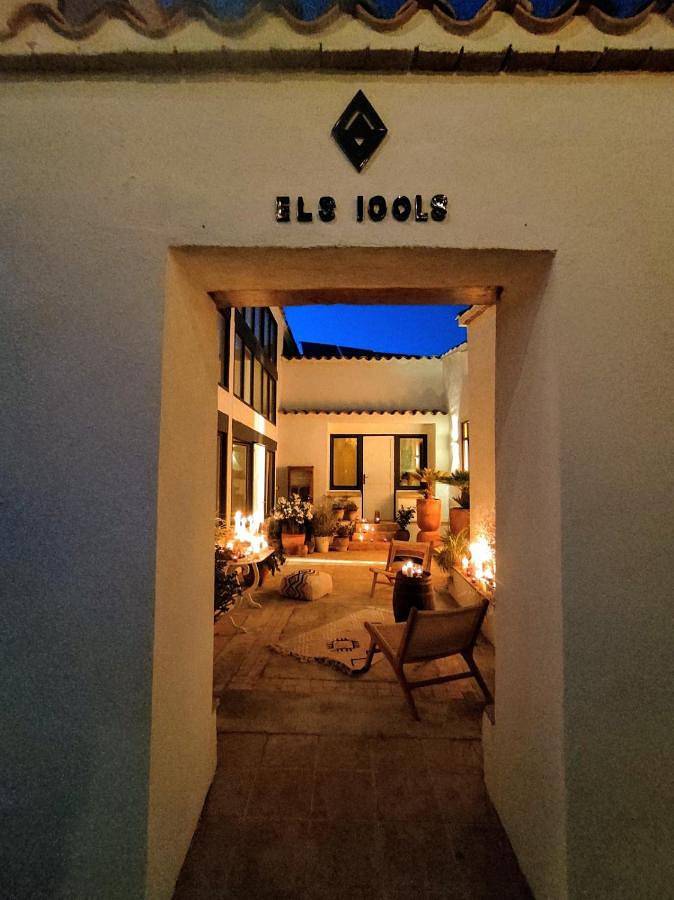 Location de vacances pour 15 personnes, avec jardin ainsi que piscine et vue dans San Martin Sarroca - 2