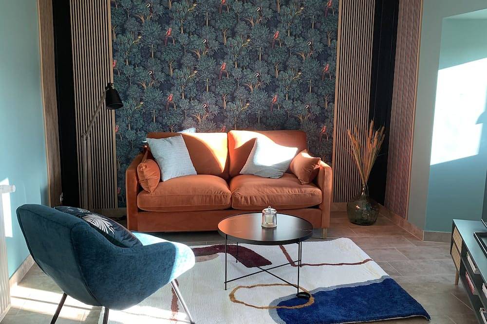 Maison en Pierres Avec Piscine Proche Sites Touristiques : Rocamadour Sarlat in Gourdon, Lot