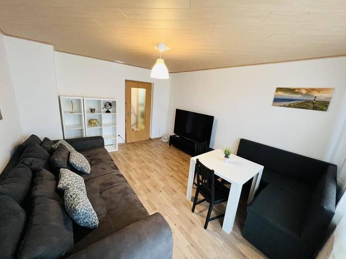 Ferienwohnung für 6 Personen, mit Balkon in Glauchau