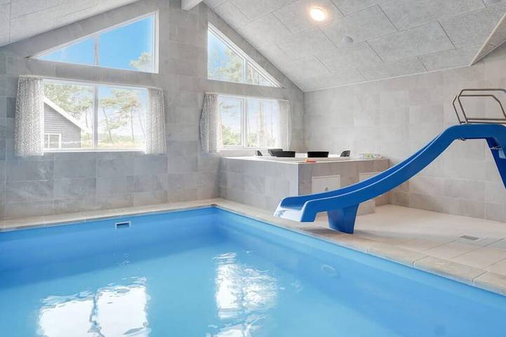 Ferienhaus für 18 Personen, mit Garten und Sauna, mit Haustier