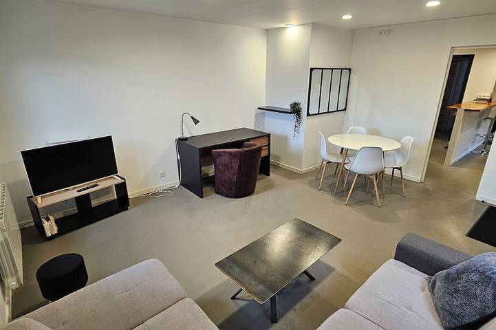 Gîte pour 4 personnes, avec jardin dans Beauregard-Vendon