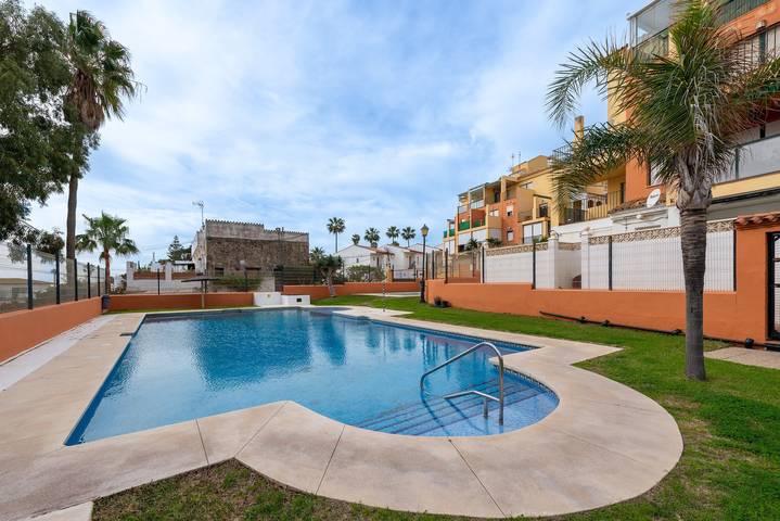 Ganze Wohnung, Ferienwohnung 'Urbanización Jardines Del Mar' mit Meerblick, Gemeinschaftspool und Klimaanlage in La Chullera, Manilva