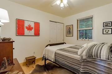 Cottage for 12 Guests in Ontario, Picture 3