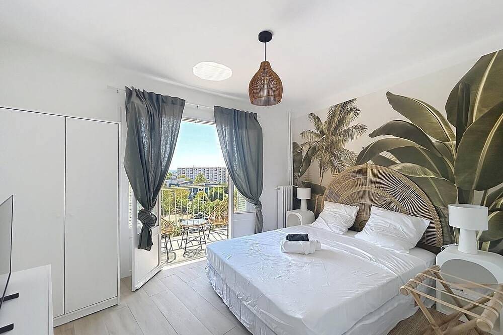 Entire apartment, Magnificent 4-room apartment Sea/Airport in Nice (France), Nice region