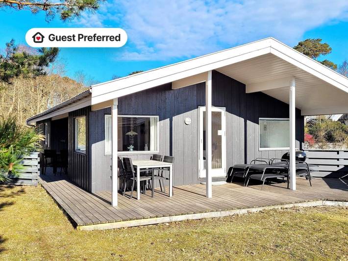 Ferienhaus für 8 Personen, mit Terrasse und Whirlpool, kinderfreundlich auf Bornholm