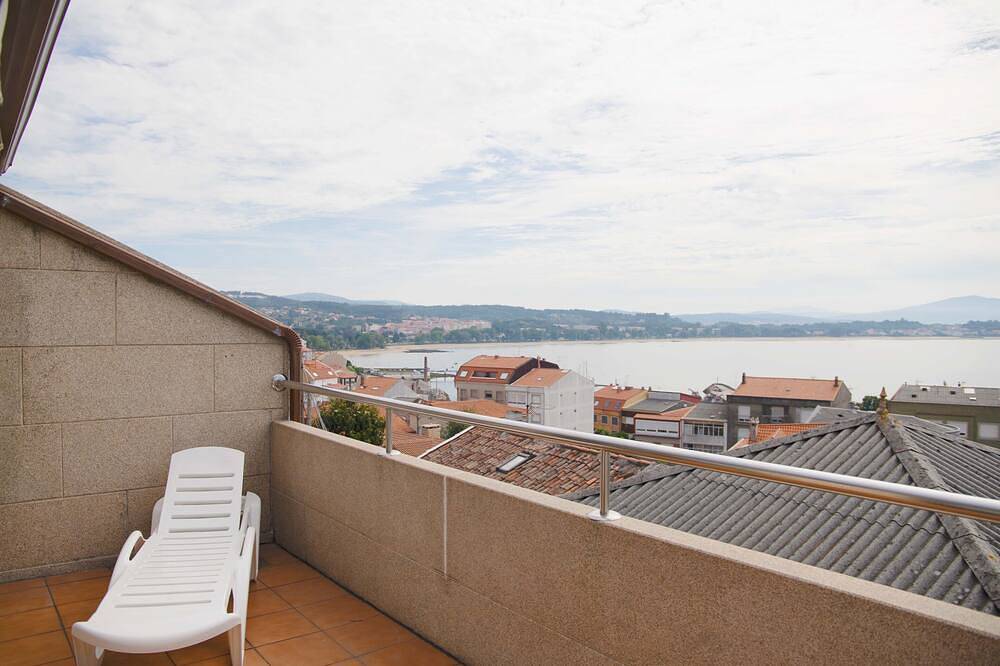 Entire apartment, Apartamentos Terramar Boiro With sea views in the Ría de Arousa (Galicia) in Boiro, Rías Baixas