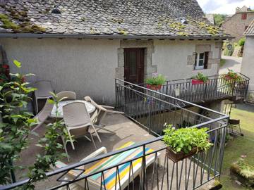 Location de vacances pour 5 personnes, avec terrasse, animaux acceptés à Florentin-la-Capelle