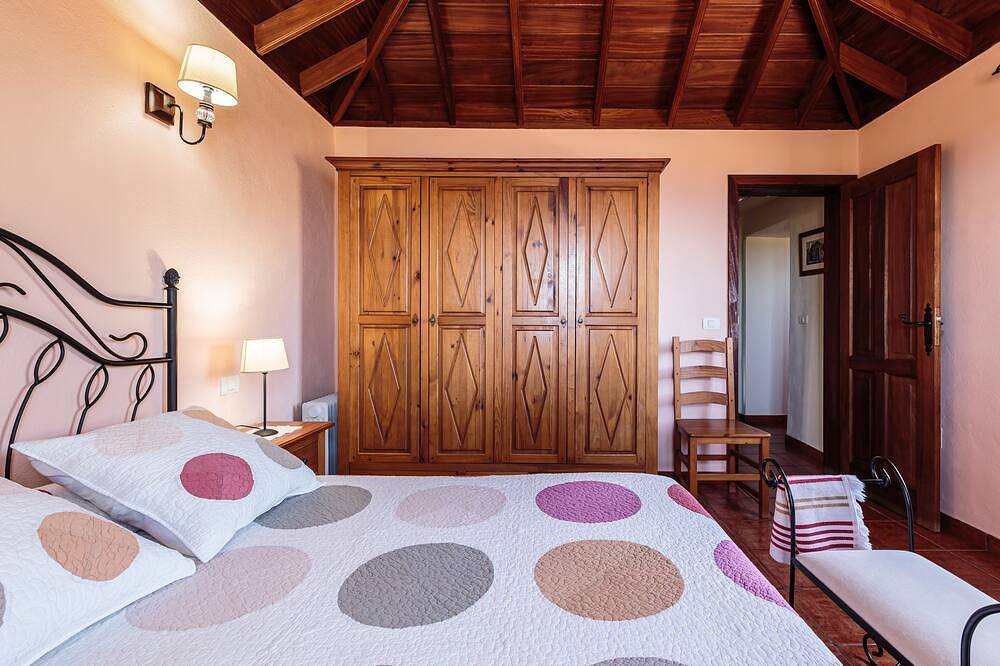 Casa con Bonitas Vistas y Cerca del Centro del Pueblo de Garafía, La Palma in Garafía, La Palma Nord