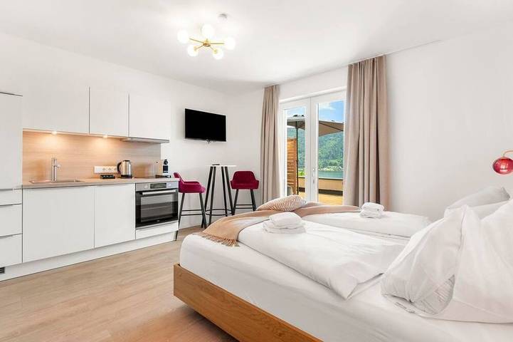 Ganze Wohnung, 2er Seeblick Studio mit Terrasse - Lake Lodge Ossiacher See in Treffen am Ossiacher See, Gerlitzen