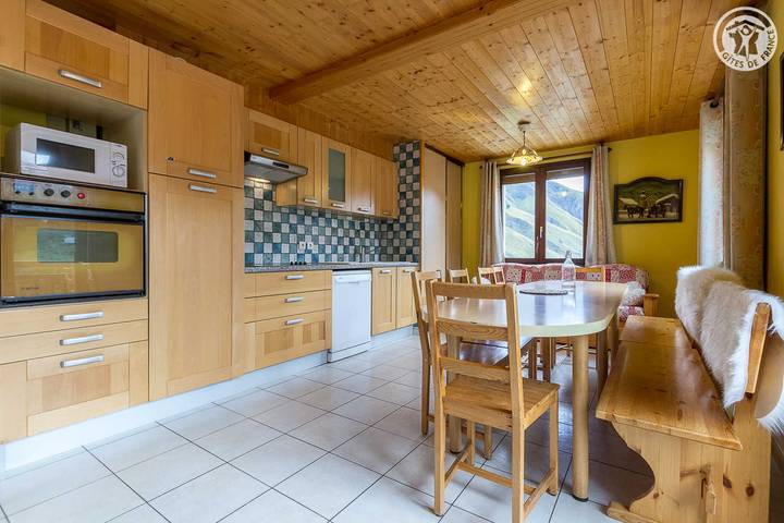 Gîte pour 12 personnes à Saint-Sorlin-d'Arves - 2