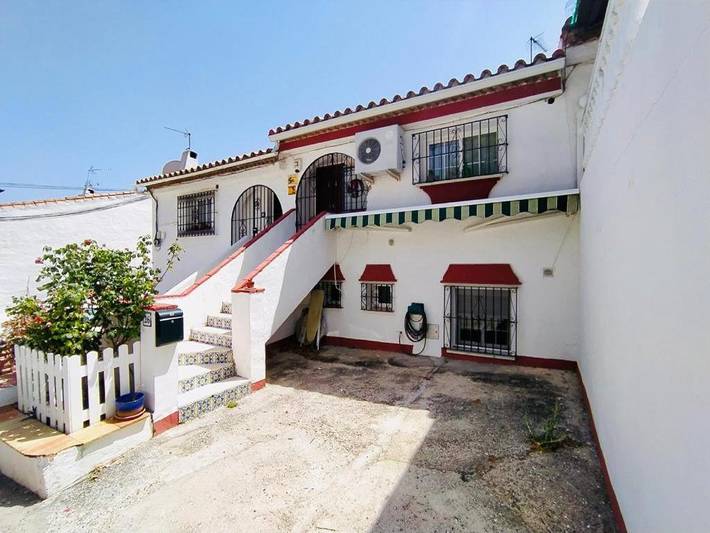 Villa pour 6 personnes, avec vue ainsi que piscine et jardin, animaux acceptés à Estepona - 2