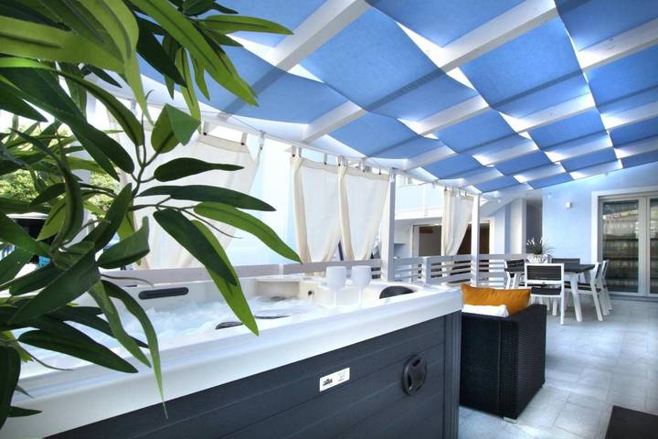 Casa vacanza per 10 persone, con idromassaggio e terrazza, con animali domestici in San Mauro A Mare