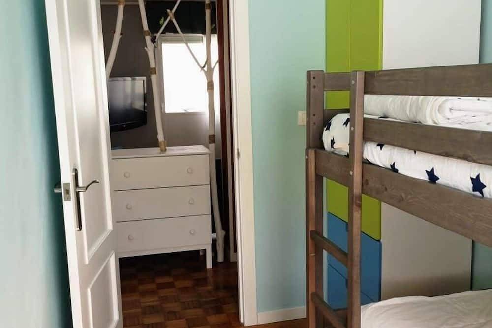 Entire apartment, Penthouse with terrace in the center of Luanco in Luanco, Gozón