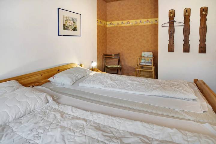 Ferienhaus für 4 Personen, mit Terrasse und Garten in Dornum - 2