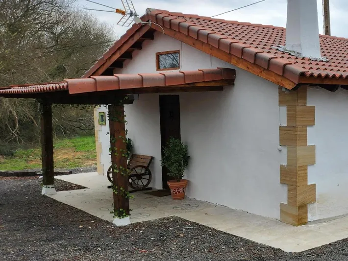 Casa de vacaciones para 6 personas, con jardín además de vistas y terraza, Se admiten mascotas - 1