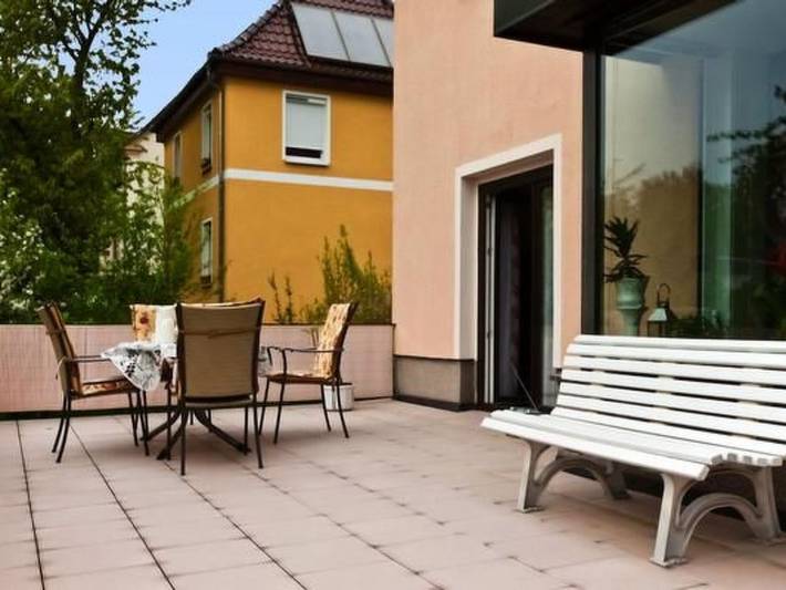 Ferienwohnung für 3 Personen, mit Terrasse und Garten in Zwickau