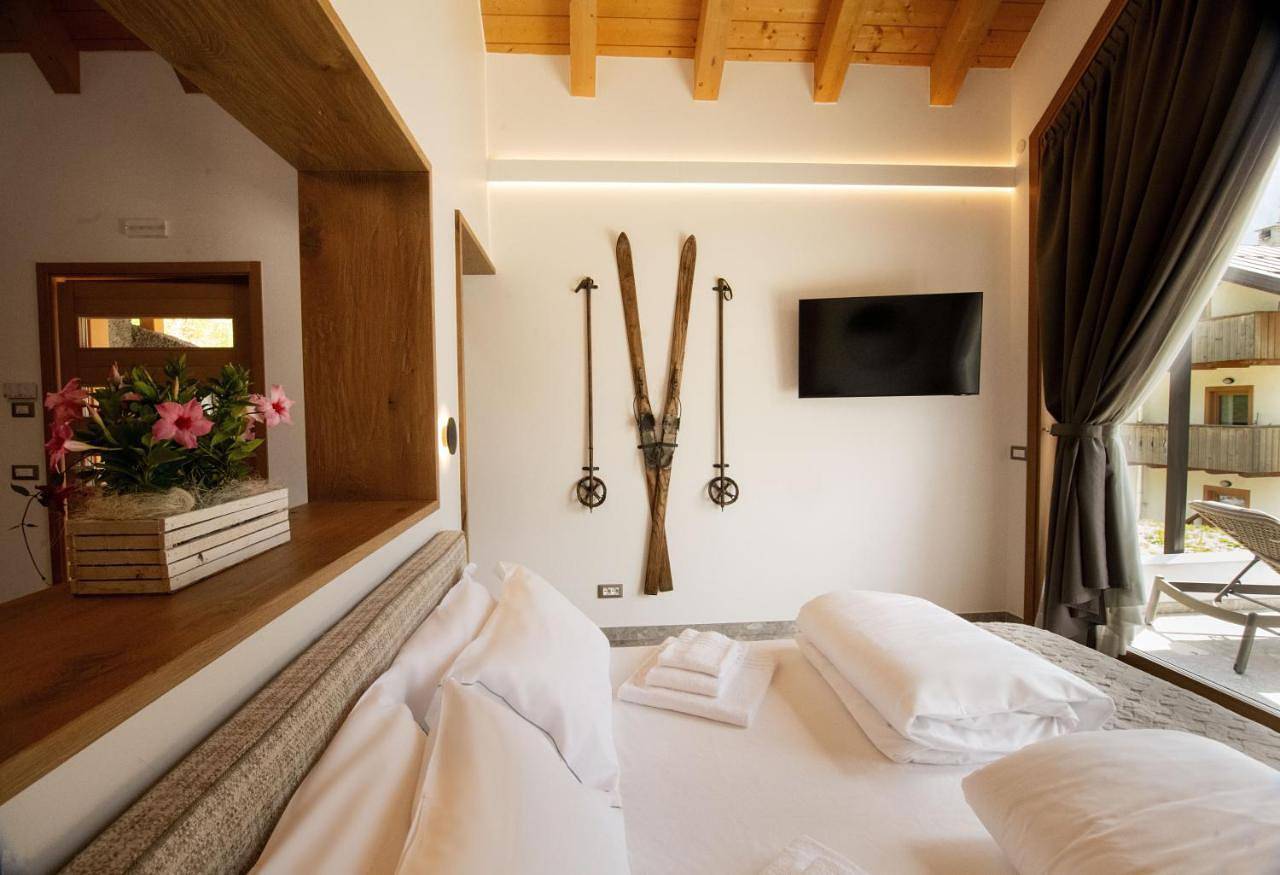 Maison Boutique Private Chalets & Spa in Sappada, Karnischer Hauptkamm