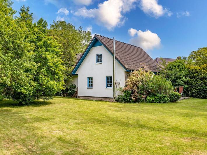 Ferienhaus für 8 Personen, mit Terrasse und Garten sowie Sauna