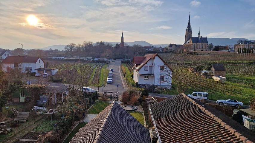Ferienwohnung für 3 Personen, mit Garten und Terrasse, kinderfreundlich in Edenkoben
