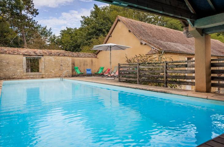 La Petite Cour – Casa spaziosa con piscina condivisa nel cuore del Périgord in Mayac, Périgord Blanc
