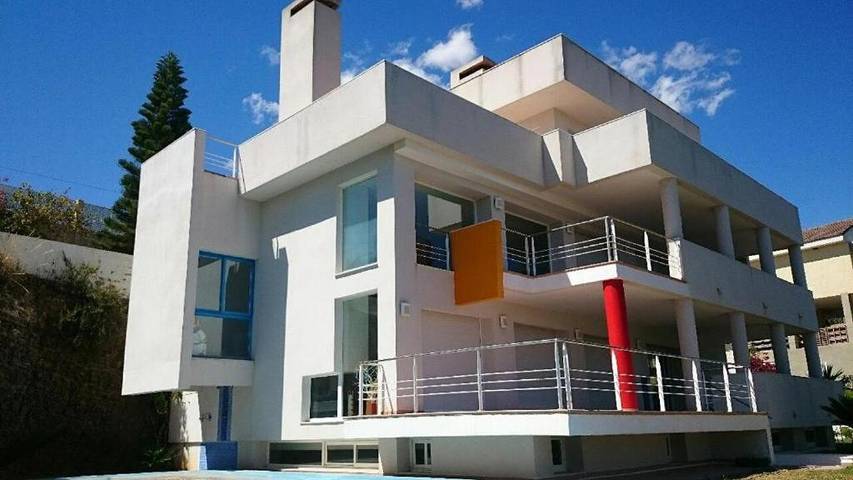 Casa de vacaciones para 7 personas, con jardín y vistas además de terraza y piscina - 1