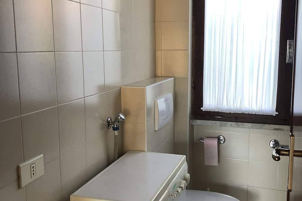 Charmantes Ferienhaus mit Seeblick in Lavena Ponte Tresa, Luganer See (Lombardei)