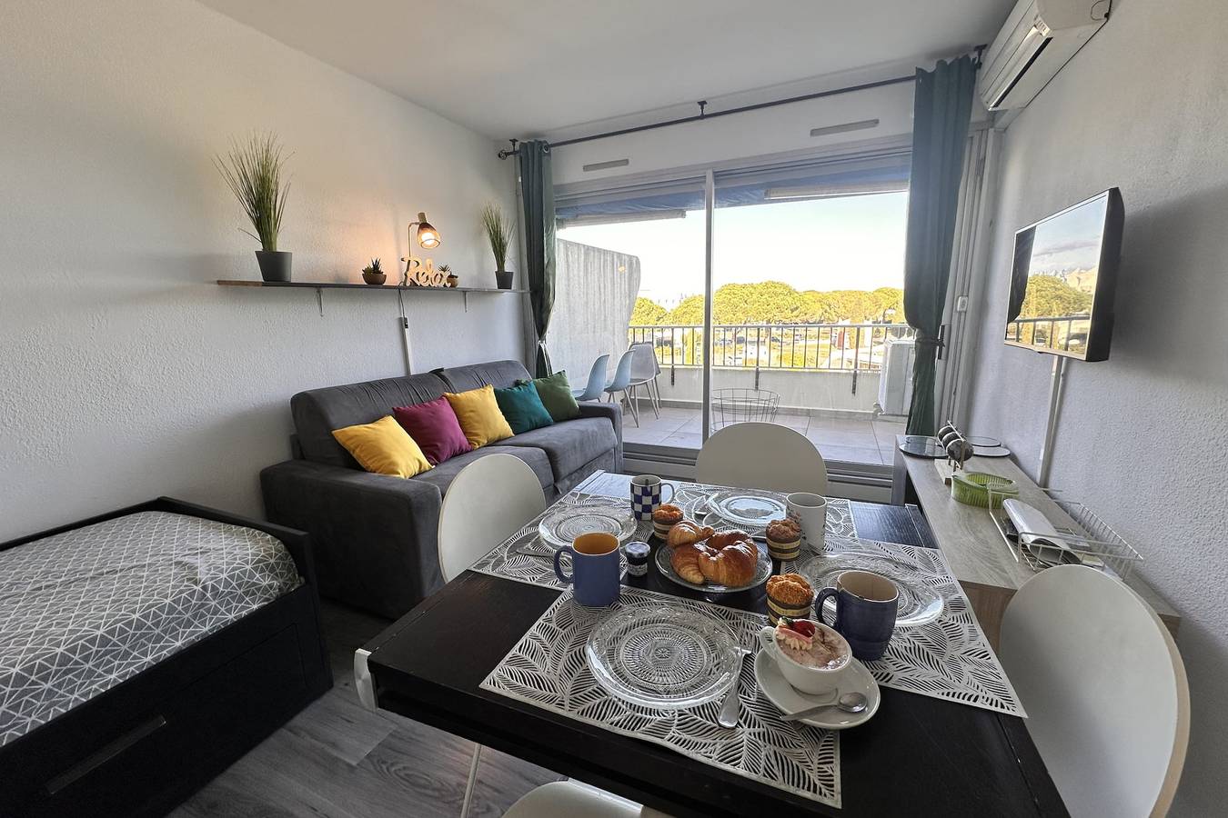 Ganze Wohnung, Ferienwohnung für 4 Personen mit Garten in Port Camargue, Le Grau-du-Roi